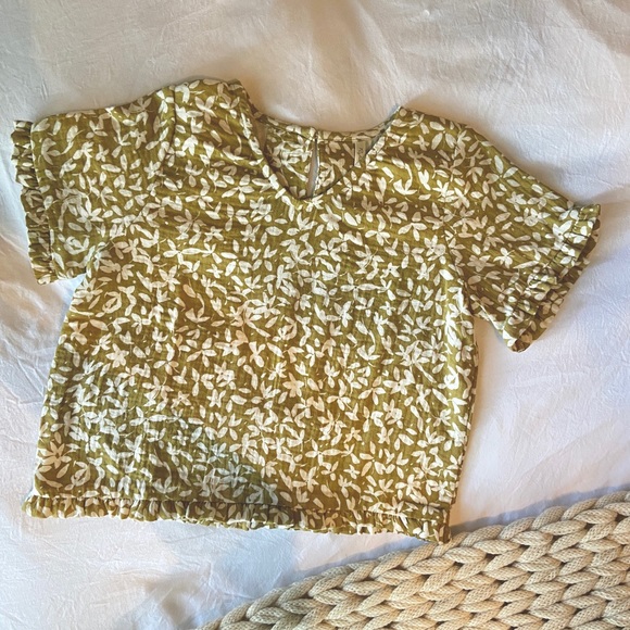 RULEE + Crue NWOT Rory Ditsy Floral Top - Size 8-9y - Picture 2 of 6